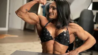 NATALIYA ABRAHAM, FEAMLE BODYBUILDING, IFBB, FITNESS MODEL, PHYSIQUE ATHLETES, FEMALE CHAMPION