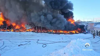 В Самаре крупный пожар - горит Кировский рынок