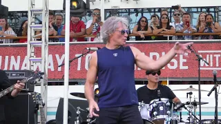 Jon Bon Jovi - and KOS - Honky Tonk Woman - RunAwayToParadise - 28.08.19 - Cruise