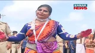 Woman From Kolkata Dance Out Of Devotion For Lord Jagannath In Puri