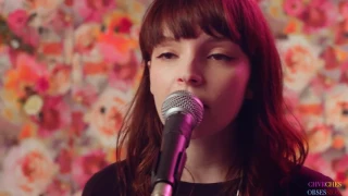 Chvrches Leave a Trace Live. Beautiful video. In Session 1080p HD