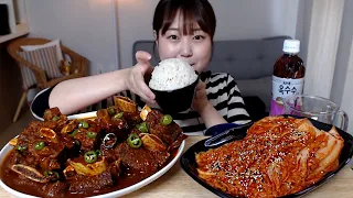 뼈가 쏙 빠지는 매콤한 소갈비찜 배추김치 먹방 Korean Galbi Jjim(Steamed Spicy Beef Ribs) Kimchi mukbang Eating sound