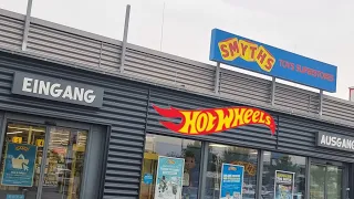 Let's search for Diecast Cars in Smyths Toys Aachen. Diecast Hunting in Europe! 🫢