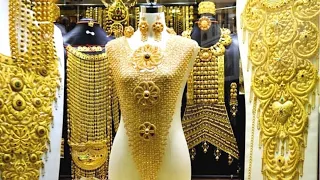 GOLD JEWELLERY, GOLD BANGLES, GOLD NECKLACE, GOLD RING, TURKISH GOLD IN ISTANBUL, SPICE BAZAAR