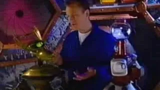 MST3K: Mike and the bots accidentally turning one another on