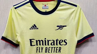 Arsenal Away Kit Player Version 21/22 Close view