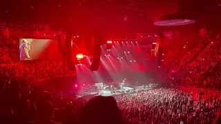 Pearl Jam - Alive (Live at Viejas Arena, San Diego)