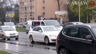 [TRĄBY] [HORN] Warsaw 112: 3 karetki + policja alarmowo Czerniakowską przez korek (12.04.2017)