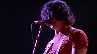 The White Stripes - Dead Leaves and the Dirty Ground (Live at Coachella 2003)