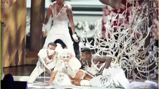 Paparazzi (MTV VMA 2009 Official Live Instrumental)