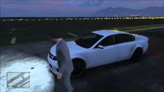 Grand Theft Auto V Gameplay: как выйти из машины и оставить двигатель работать