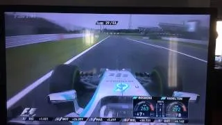 Lewis Hamilton overtakes Nico Rosberg Japanese GP 2014