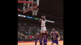 Michael Jordan Splits Defense Dunk Chicago Bulls vs Los Angeles Lakers NBA 2k23 PS5 Gameplay 4k #NBA
