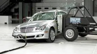 2007 Mercedes-Benz E-Class side IIHS crash test