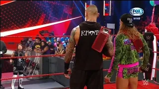 AJ Styles & Omos confrontan a Randy Orton & Riddle (RK-Bro) - WWE Raw 23/08/2021 (En Español)