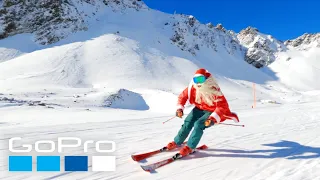 GoPro Awards: Santa Claus is Skiing to Town