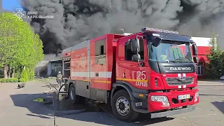 Харків: триває ліквідація масштабної пожежі, спричиненою ворожим ударом