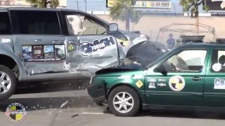 194. VW Jetta vs Chrysler T&C Crash Test #shorts