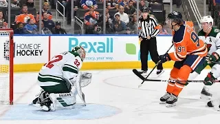 Connor McDavid uses his speed, goes bar-down