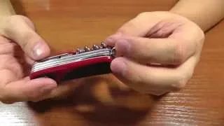 Нож Victorinox EvoGrip S17 - много всего в небольшом размере