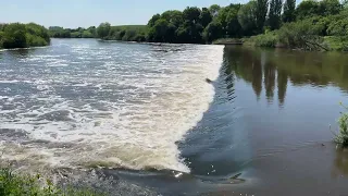 A weir where nothing happens