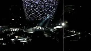 U2 Gelsenkirchen 2009 Vertigo - Edge blows up his amplifier [HQ]