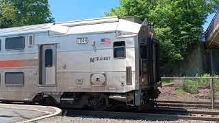 NJT 5520 Stops And Departs Fanwood Station