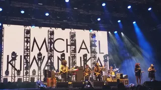 Michael Kiwanuka/Cold little heart live in Athens