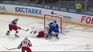 Sharychenkov makes key save of the game