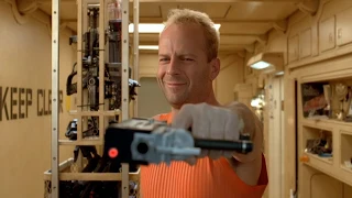 The FIfth Element - Not Loaded [FUNNY MOVIE SCENE] (HD 1080p)