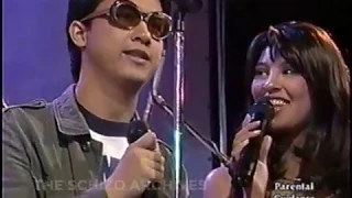 'Julie Tearjerky' live on "Sabado Live!" - Dec. 5, 1998