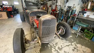 Mounting a Mustang radiator and 32 Grill on the Third Wave Roadster.