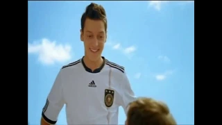 Compilation Nutella-Werbungen mit Fußballnationallmannschaft