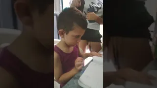 Broma de la llamada falsa al policía de los niños