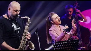 Margarita Levchuk, Pavel Arakelyan & The Outsiders . Jazzy Solveig's song by E. Grieg