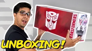 UNBOXING Transformers 35th Anniversary SURPRISE BOX - Cartoon Optimus Prime and Megatron Hasbro