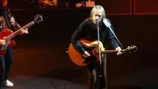 Tom Petty & The Heartbreakers - Time To Move On (Acoustic) - Beacon Theater NY 5-26-13