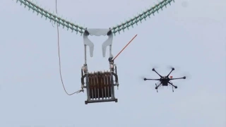 Ứng dụng Drone kéo dây mồi đường dây tải điện trên không