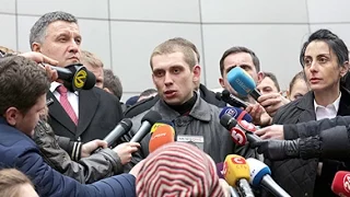 Патрульного Сергія Олійника суд випустив під домашній арешт