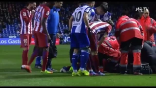 Fernando Torres Head Injury vs Deportivo La Coruna  3/2/2017 HD (SCARY!!!)