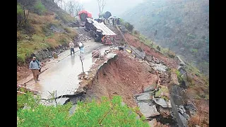 The World Most Landslide II Dangerous landslide || Caught on Camera Landsliding | FWO(Pakarmy)