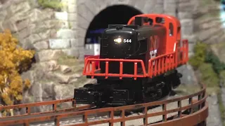 Lionel's New Haven RS3 LionChief Ready-To-Run Set