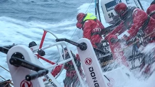 Broken but not Beaten! - Damage on Dongfeng Race Team | Volvo Ocean Race 2014-15