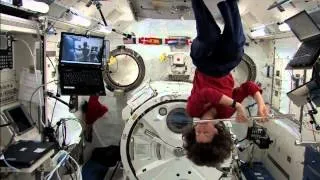 Weightless Astronaut Pushes Herself With a Single Hair | NASA ISS Space Science HD