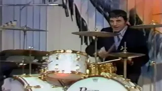 Louie Bellson with Doc Severinsen & the Tonight Show Band 2/29/1972 Commercial Break - Rogers Drums