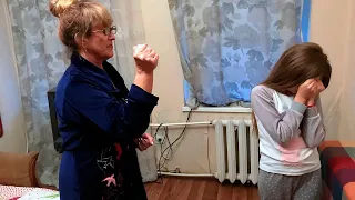 70-ЛЕТНЯЯ БАБУШКА ЗАБРАЛА РЕБЕНКА У РОДИТЕЛЕЙ