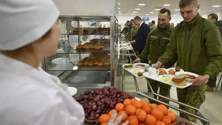 Ukraine Army Food :- Food Served to Ukrainian Soldiers