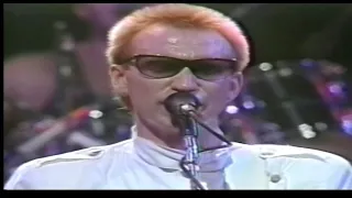 Men At Work - Who Can It Be Now? (Live) 1983