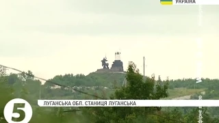 Бойовики обстріляли Станицю Луганську - наслідки бачили кореспонденти "5 каналу"