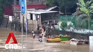 Typhoon Doksuri: China issues highest storm alert for Fujian province